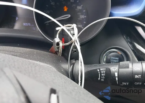 2020 Toyota C-Hr Xle z USA, uszkodzony, nr VIN JTNKHMBX1L1084844